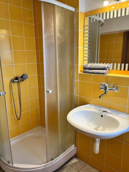 Appartamento Charming Studio In The Old Town Bratislava Esterno foto